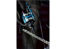 Charger l'image dans la galerie, Entretien - Muc-off - Burette d'huile 50ml compet temps humide