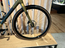 Charger l'image dans la galerie, GRAVEL OCCASION - SPECIALIZED CRUX EXPERT - 54