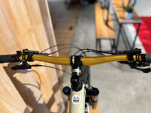 Charger l'image dans la galerie, VTT OCCASION - SPECIALIZED EPIC EVO - L